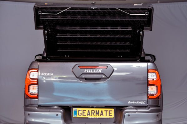 One Door Tonneau Cover - Image 3